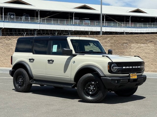 2026 Ford Bronco Outer Banks®