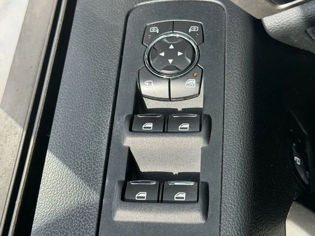 Used 2015 Ingot Silver Ford Lariat image 34