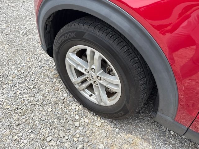 Used 2020 Red Ford XLT image 4