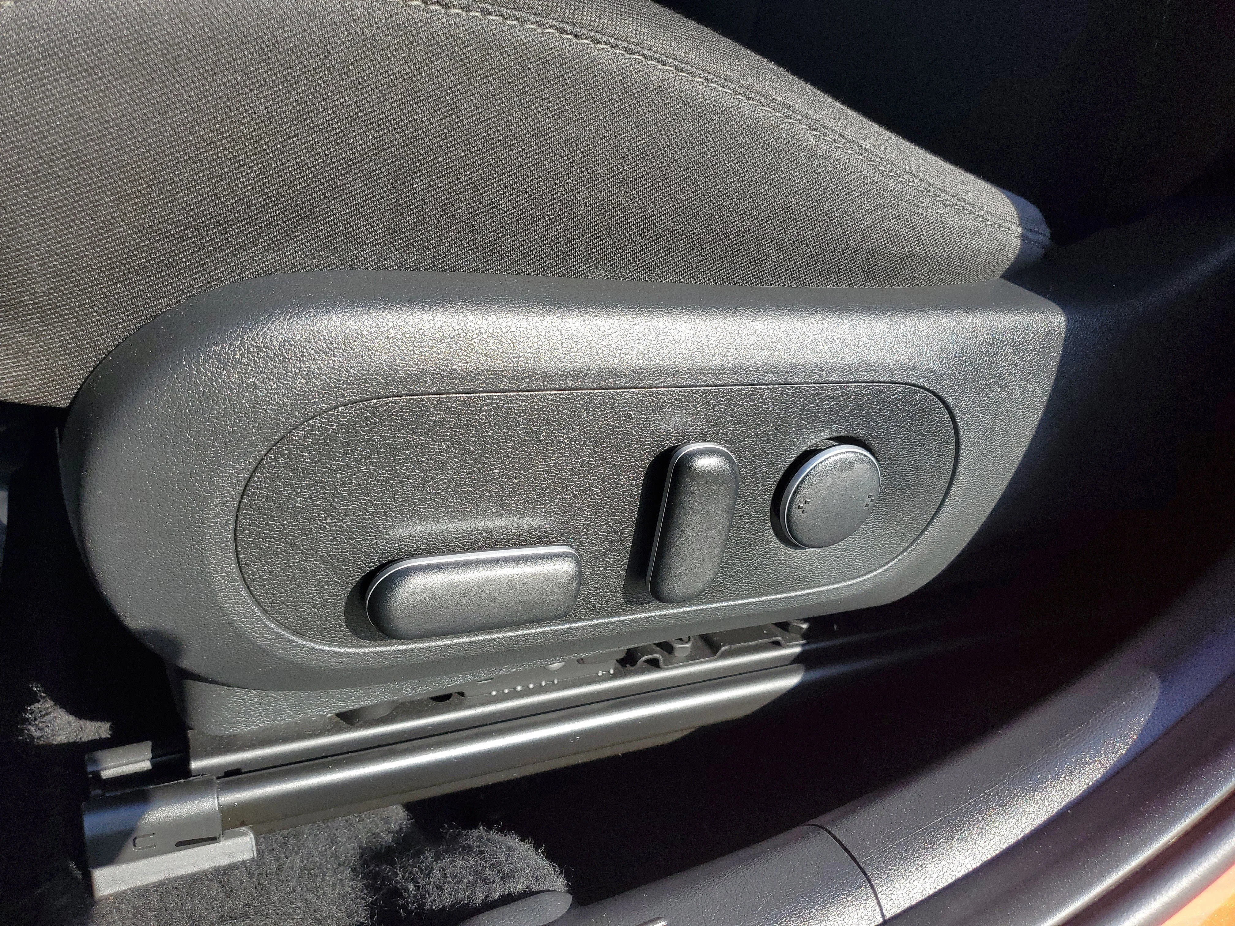 Used 2024 Orange Hyundai SEL image 14