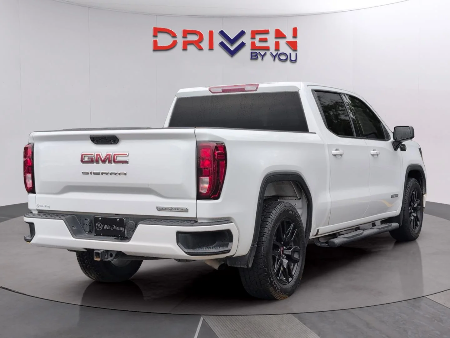 Used 2023 Summit White GMC Elevation image 6