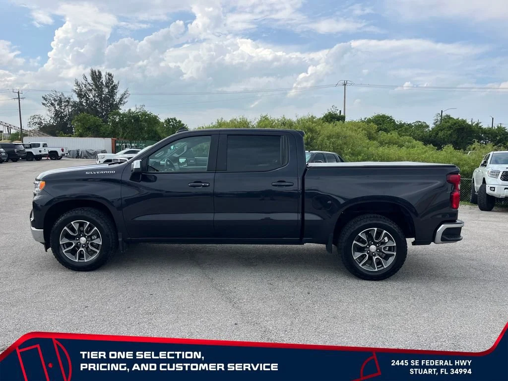 Used 2023 Dark Ash Metallic Chevrolet LT image 7