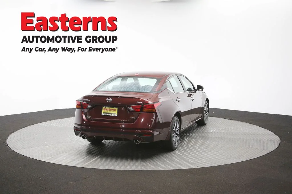 Used 2024 Red Nissan 2.5 SV image 41