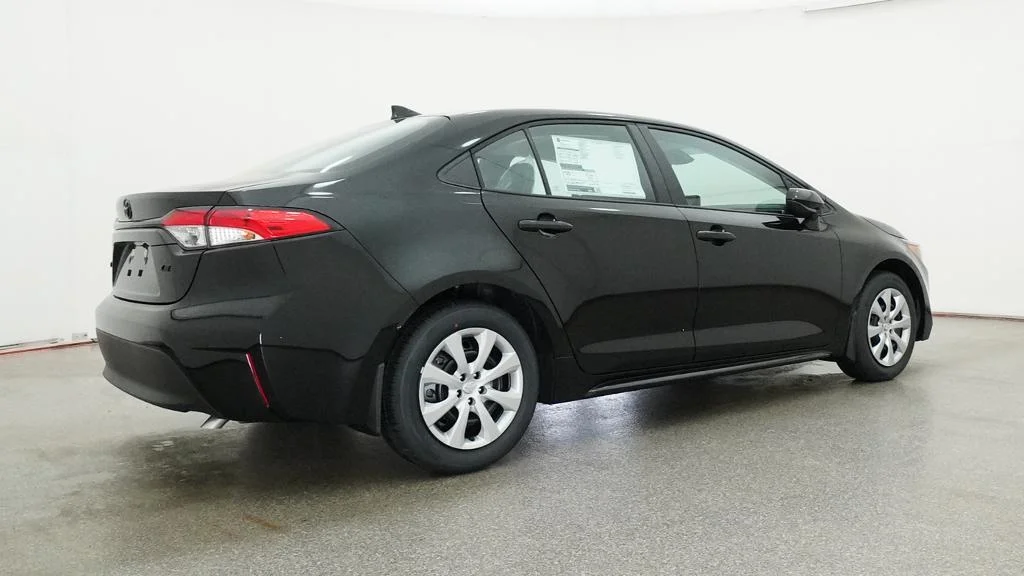 New 2026 Midnight Black Metallic Toyota LE image 17
