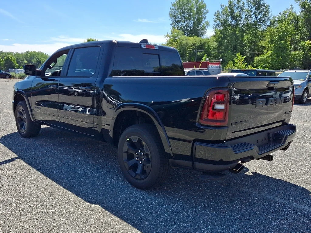 New 2027 Diamond Black Crystal Pearl-Coat Exterior Paint RAM Big Horn image 6