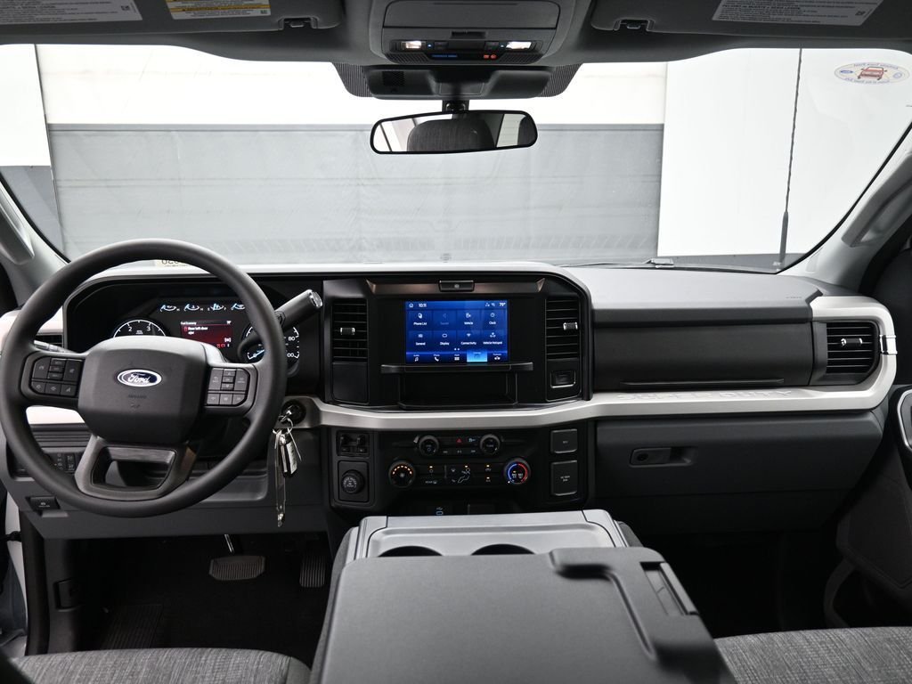2026 Ford F-350 Super Duty XLT - Photo 24