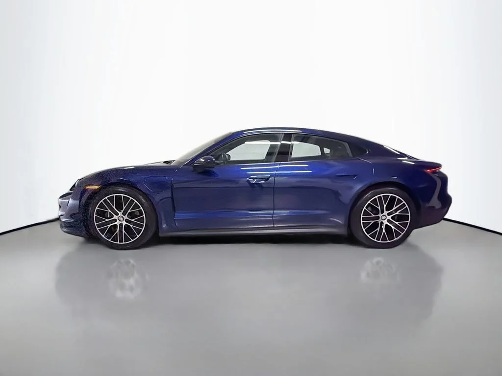 Certified Used 2021 Gentian Blue Metallic Porsche  image 2