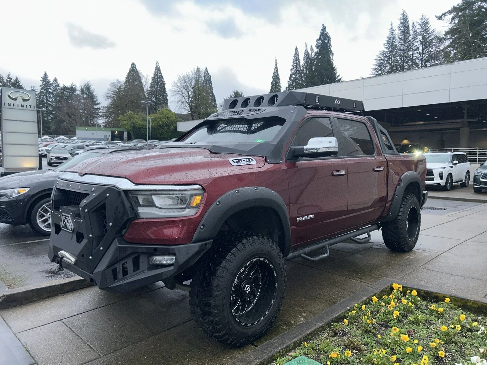 2019 RAM 1500 Laramie 4x4 Crew Cab 5'7's photo