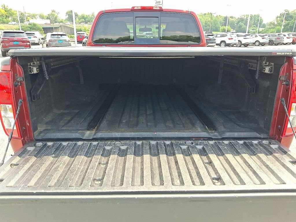 Used 2014 Red Nissan SV image 29