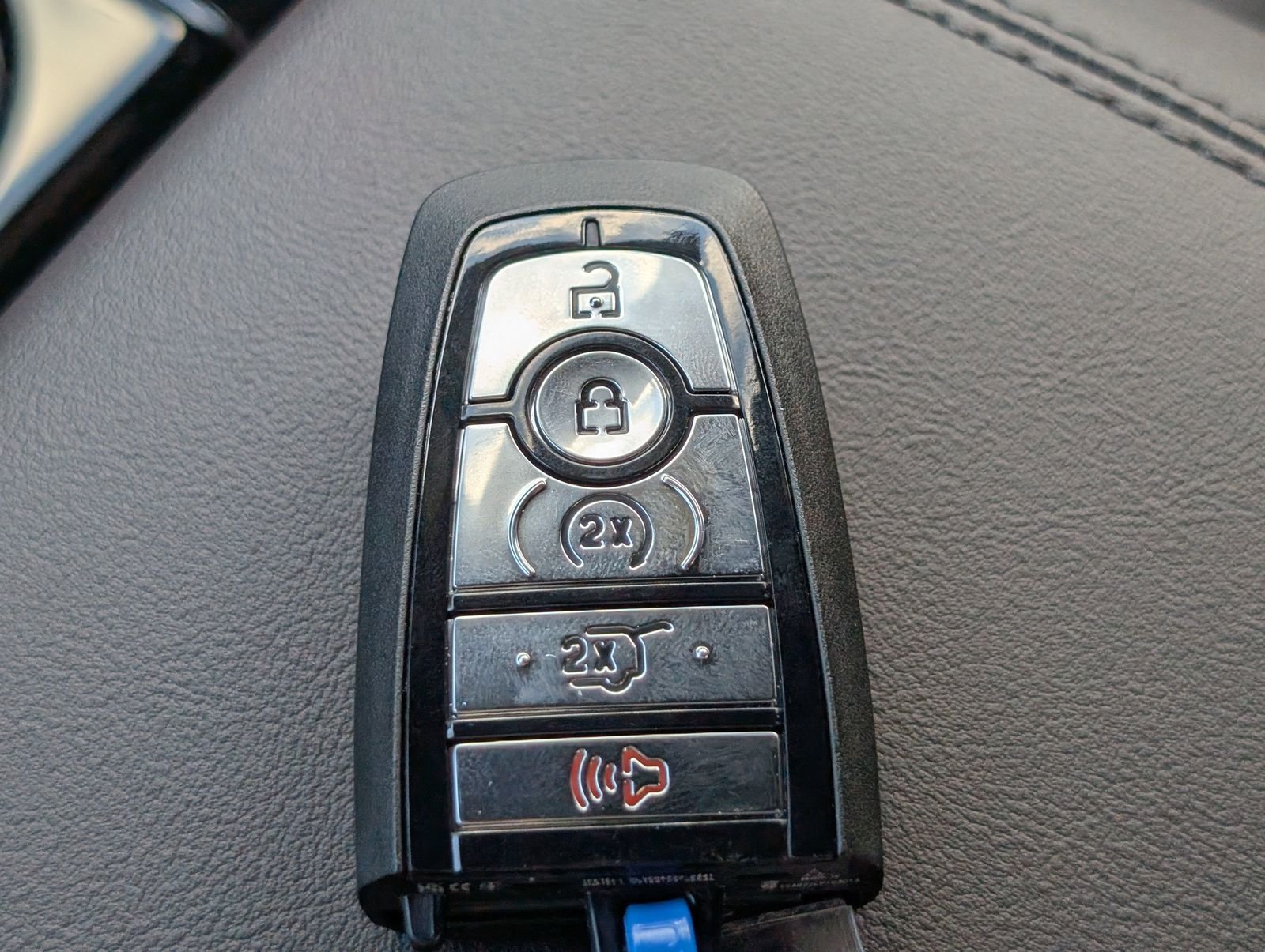 2026 Ford Explorer Platinum - Photo 32