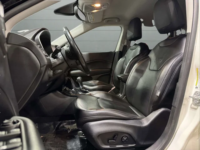 Used 2020 White Jeep Limited image 23