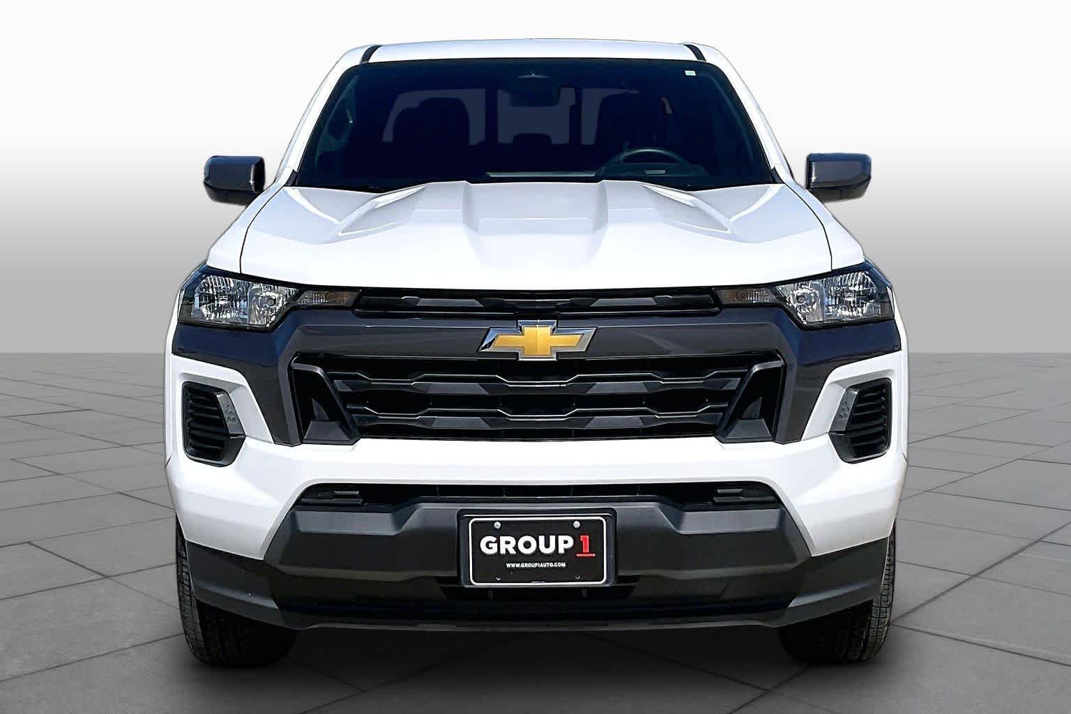 Used 2026 Summit White Chevrolet 2WD LT image 4