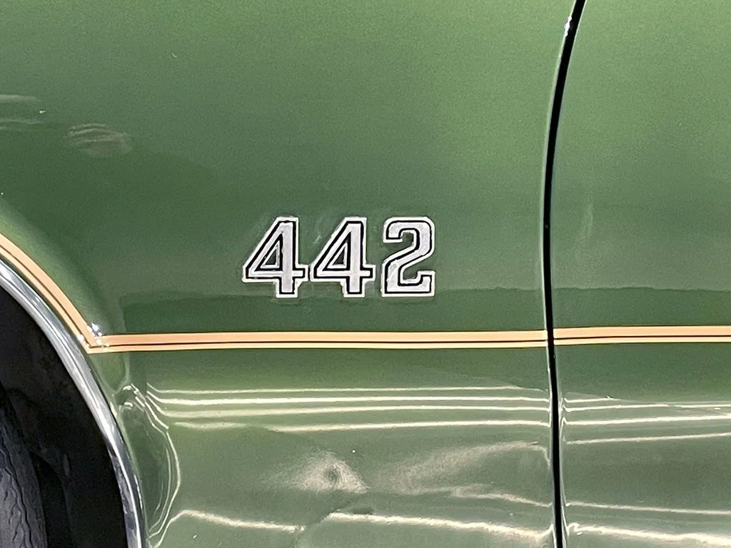 Used 1972  Oldsmobile  image 11