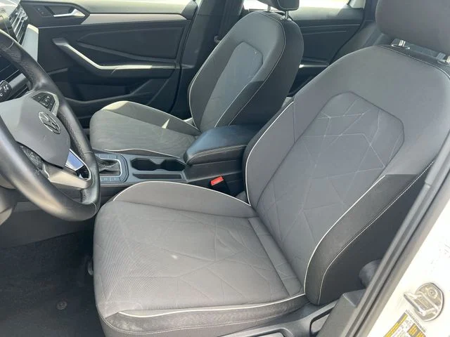Used 2025  Volkswagen 1.5T Sport image 30