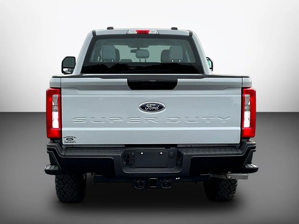 New 2026 Avalanche Ford F-350® XL image 4