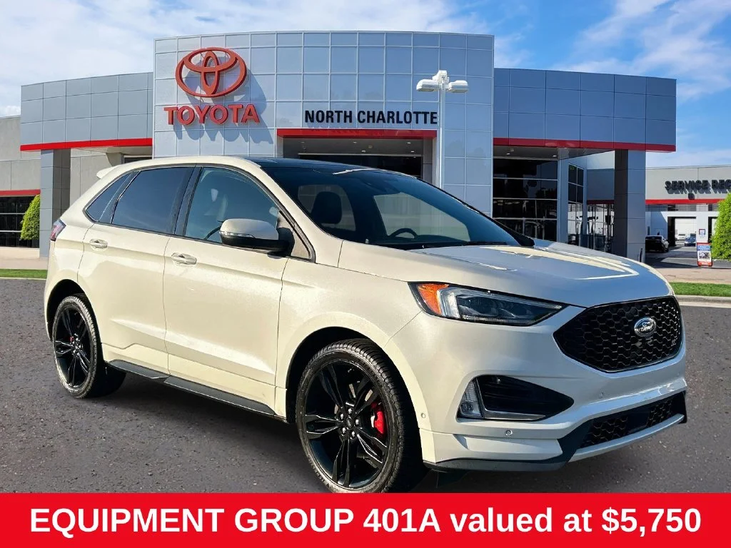 Used 2022 White Ford ST image 1