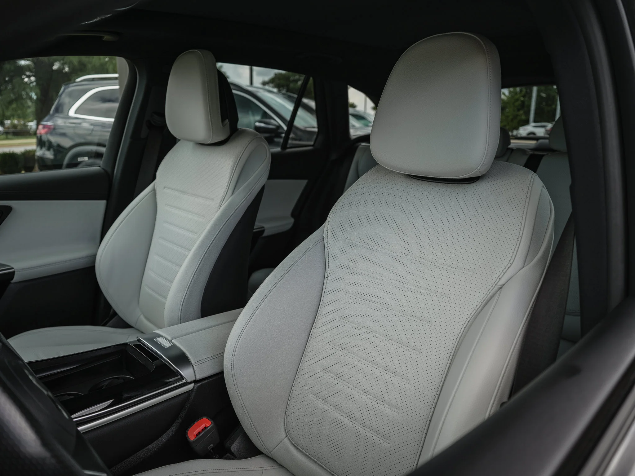Certified Used 2024 Cirrus Silver Metallic Mercedes-Benz GLC 300 image 14