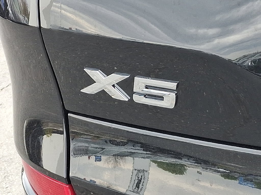 Used 2026 Black Sapphire Metallic BMW xDrive50e image 11