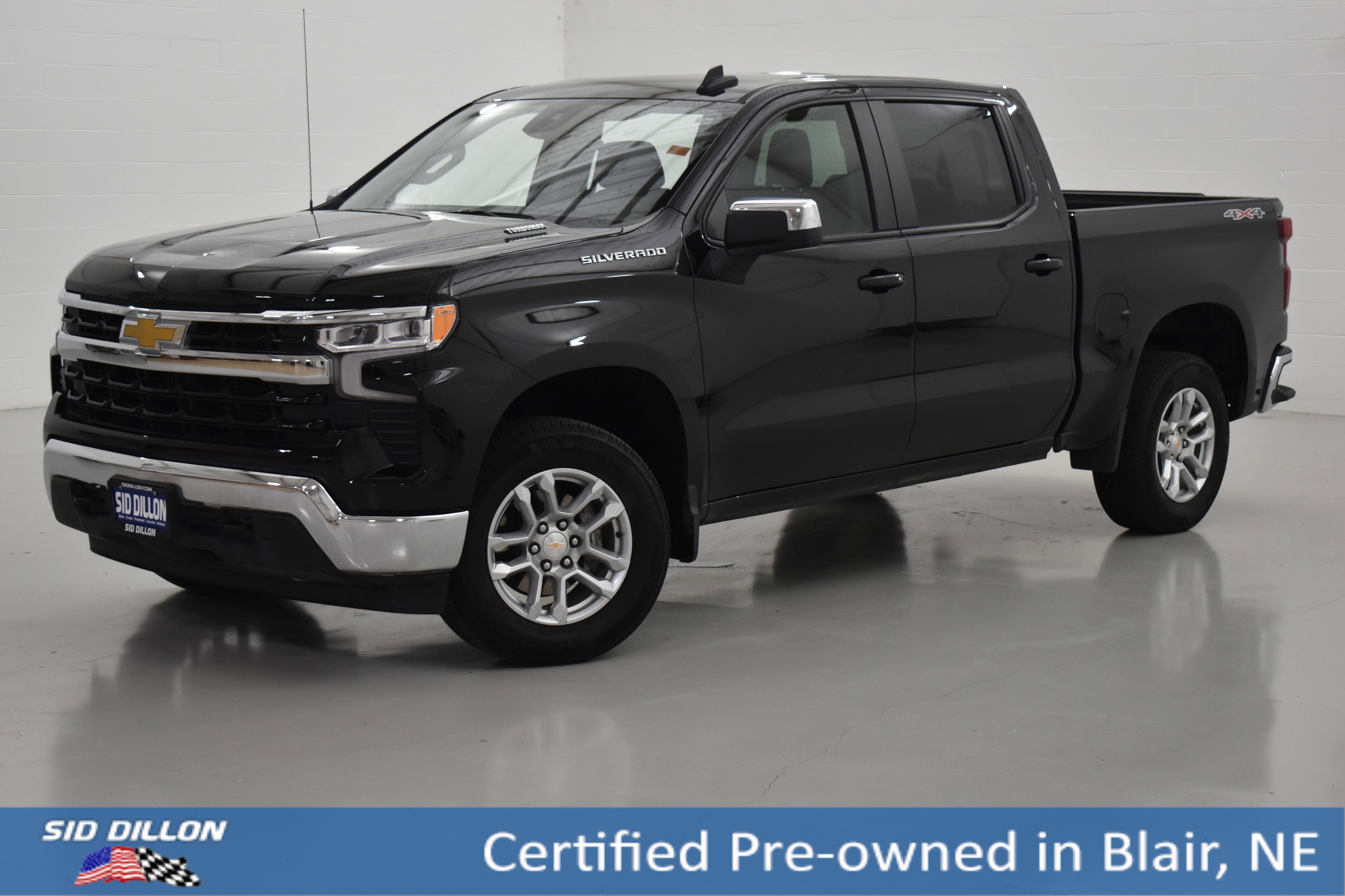 Used 2025 Black Chevrolet LT image 1