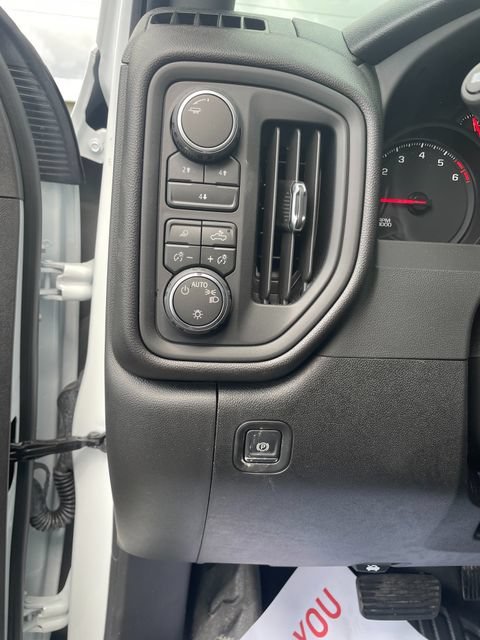 New 2026 Summit White Chevrolet Work Truck image 15