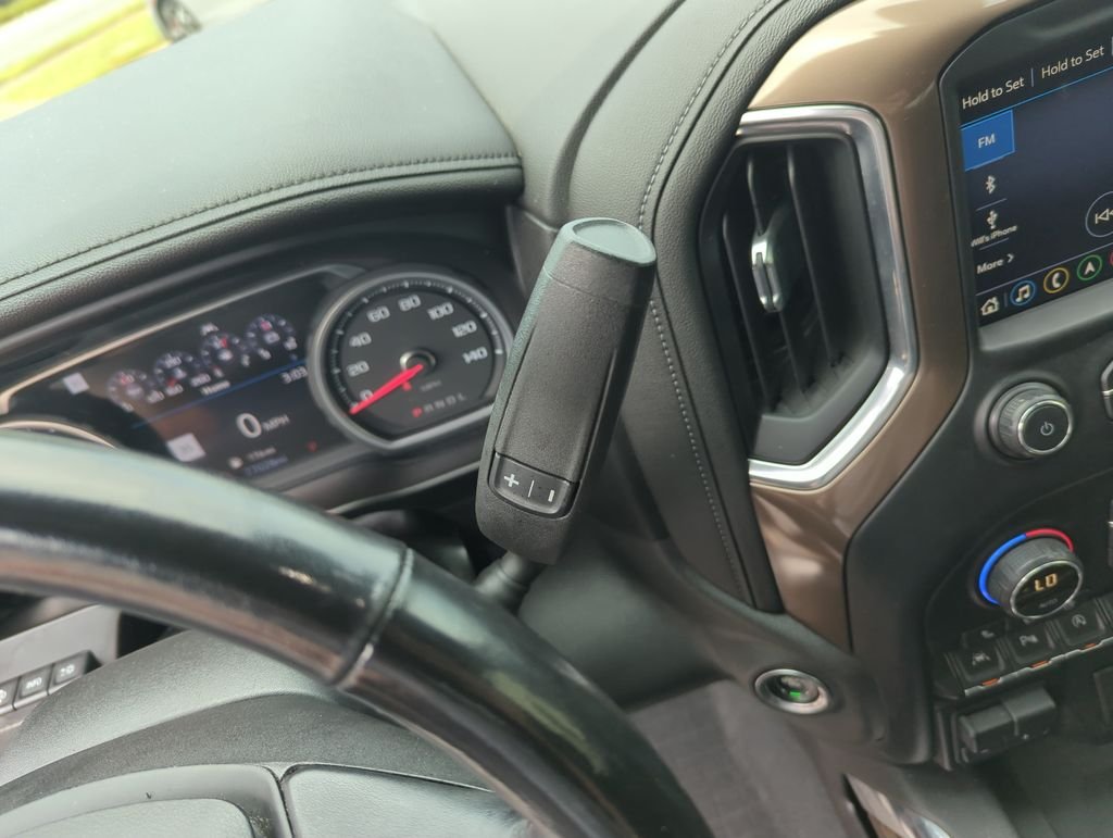 Used 2019 Red Chevrolet High Country image 24