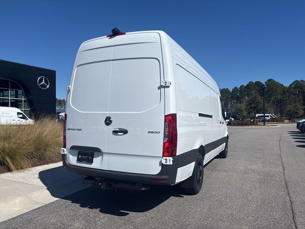 New 2026 Arctic White Mercedes-Benz Cargo 170 WB image 3