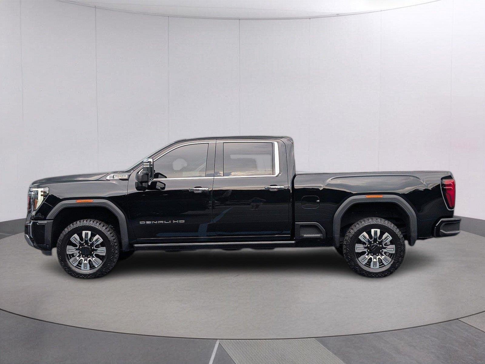 Used 2025 Onyx Black GMC Denali image 2