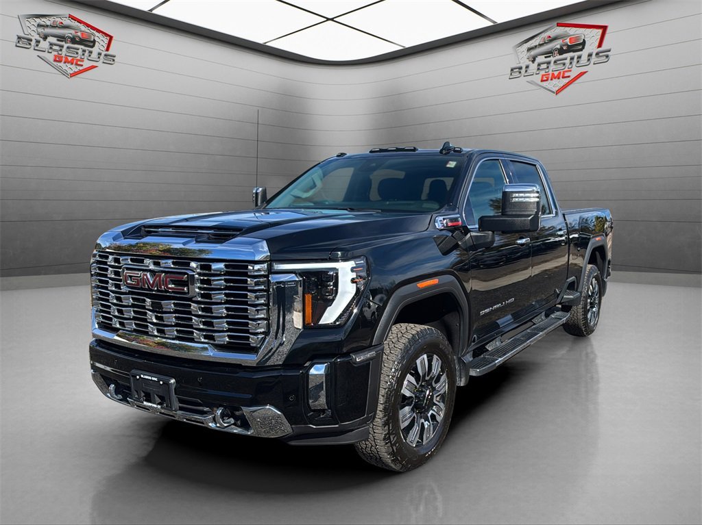 2024 GMC Sierra 2500HD Denali's photo