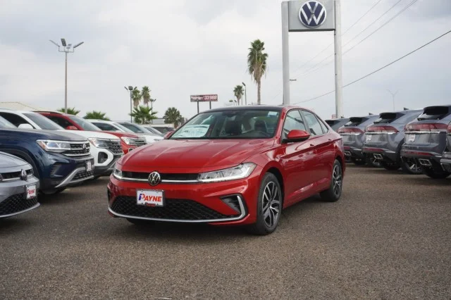 New 2026 Kings Red Metallic Volkswagen SE image 1