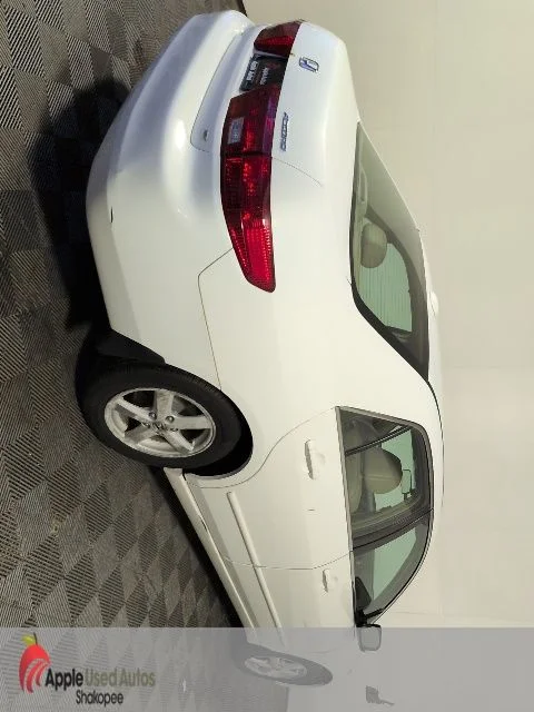 Used 2005 White Honda EX-L image 6
