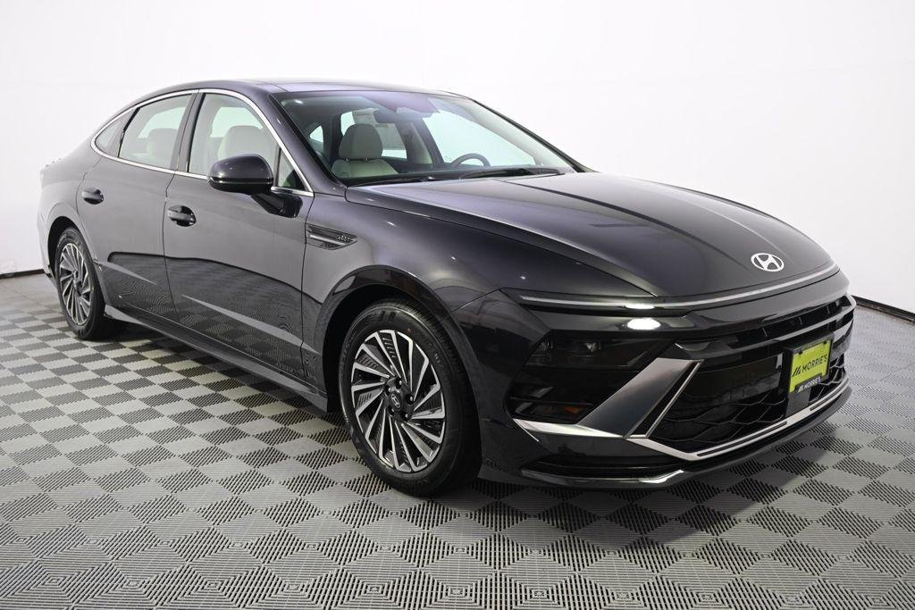 New 2026 Carbon Blue Hyundai SEL image 8