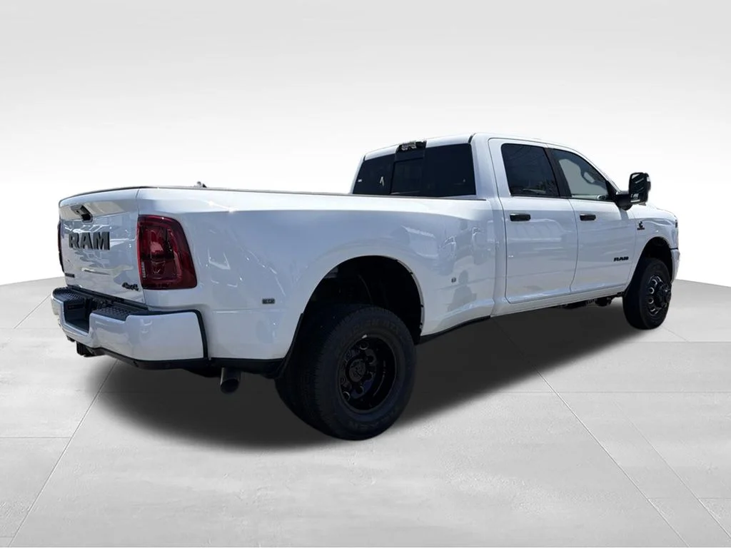 New 2026 Bright White Clear-Coat Exterior Paint RAM Big Horn image 7