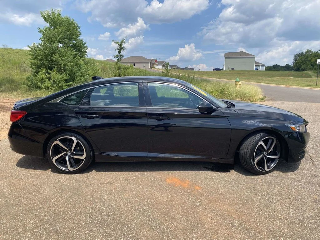 Used 2018 Black Honda Sport image 10