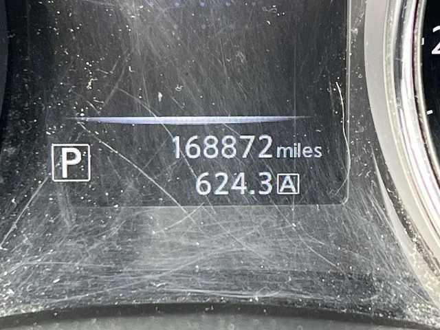 Used 2014 Orange Nissan S image 15