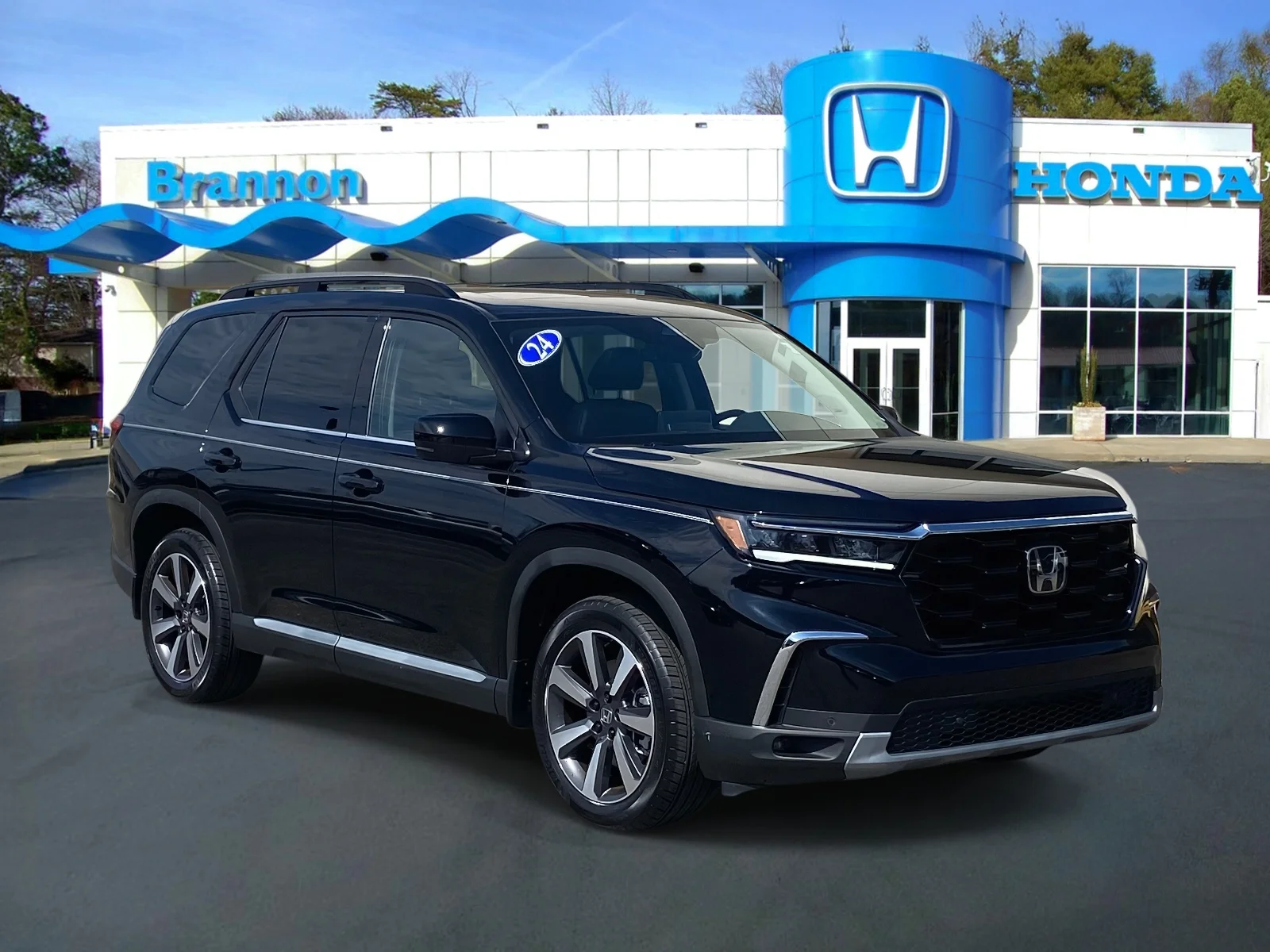 2024 Honda Pilot Touring 2WD's photo