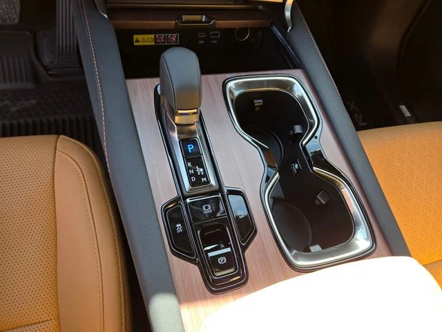 New 2026 Eminent White Pearl Lexus PREMIUM PLUS image 12