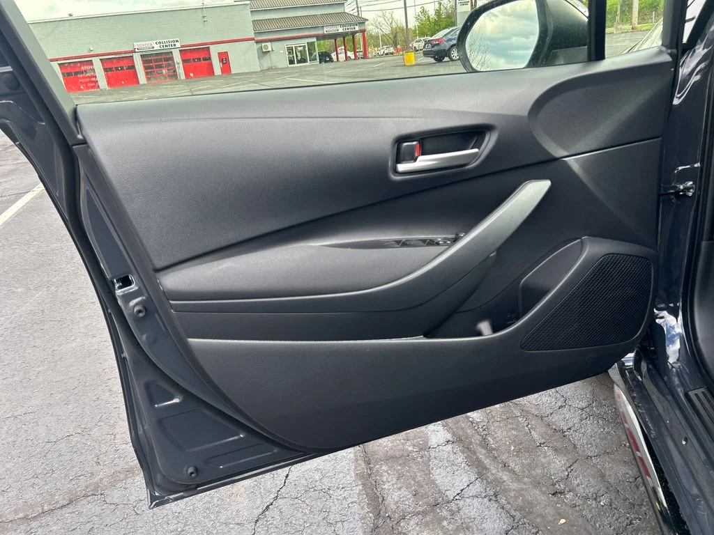 New 2026 Underground Toyota SE image 18
