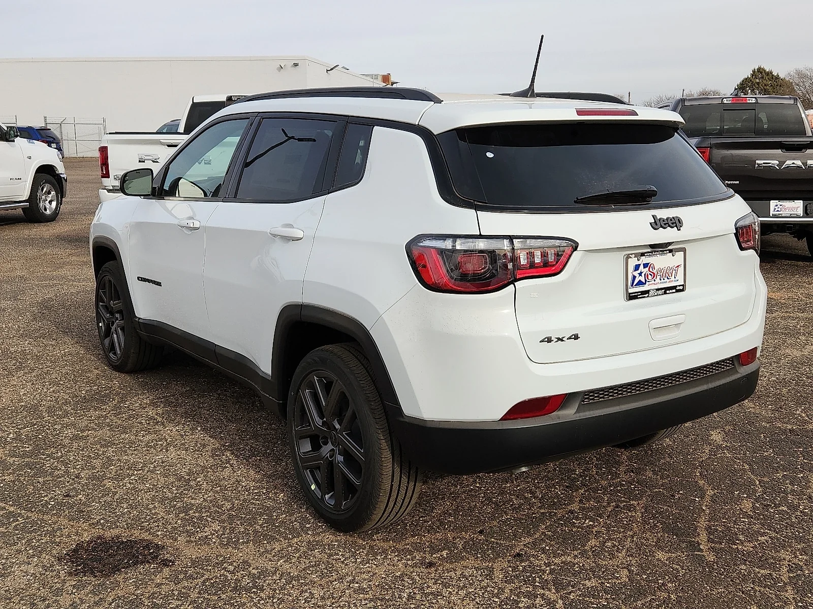 New 2026 White Jeep LATITUDE ALTITUDE 4X4 image 3