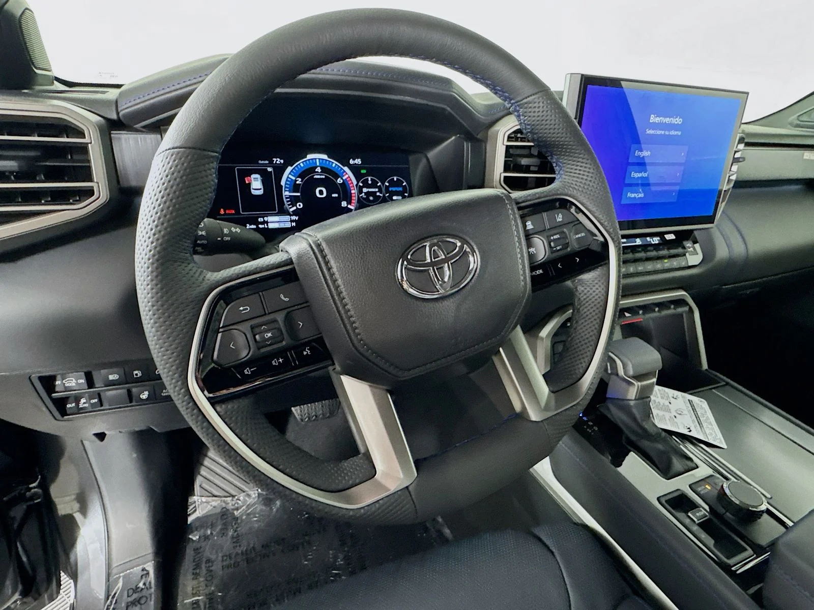 New 2026 Magnetic Gray Metallic Toyota  Platinum image 7