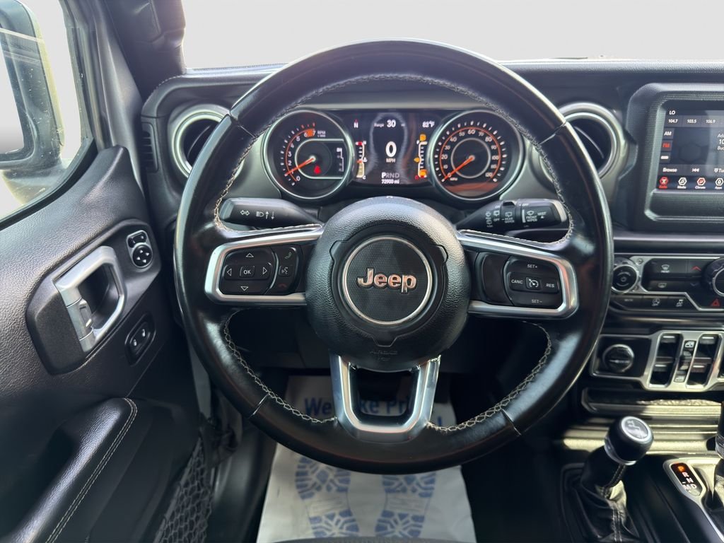 Used 2020 Silver Jeep Unlimited Sahara image 27