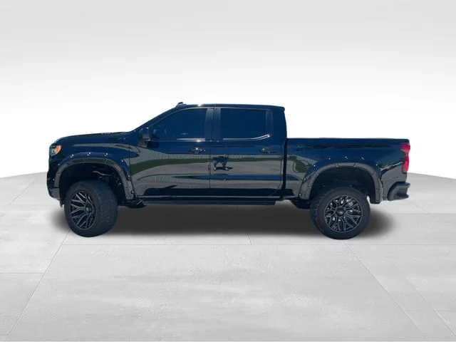 Used 2025 Black Chevrolet RST image 3