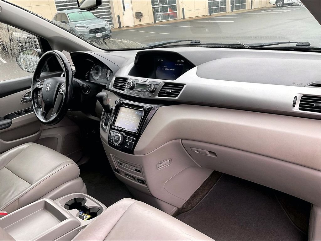 Used 2015 Gray Honda EX-L image 14