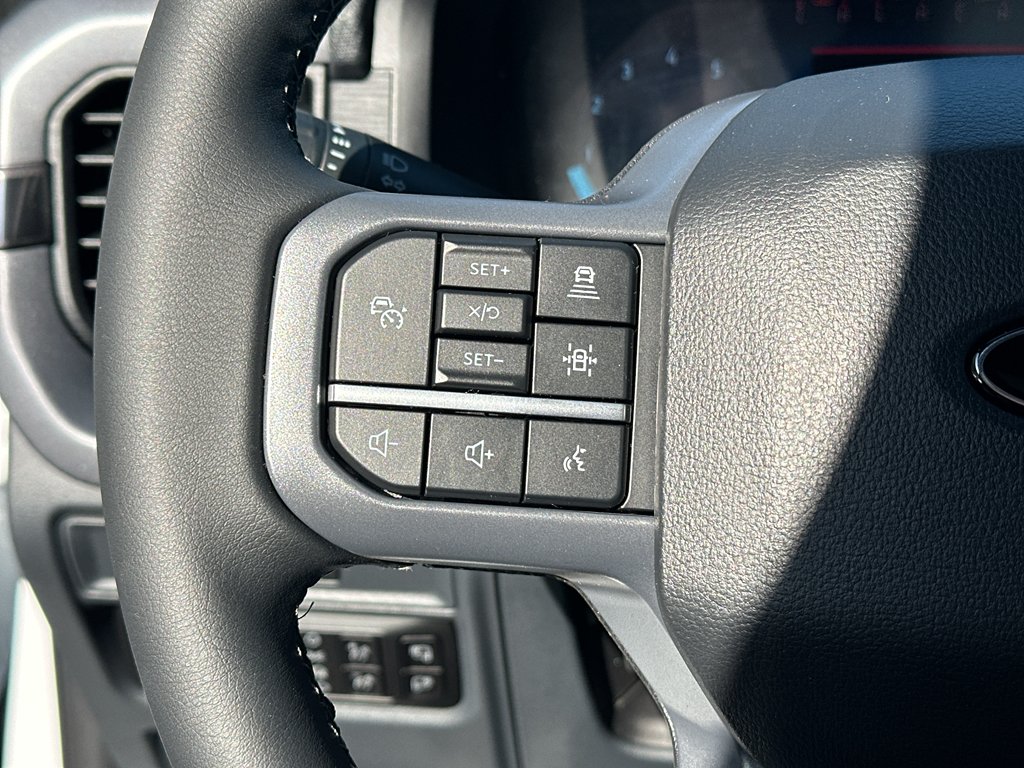 New 2026 Oxford White Ford XLT image 17
