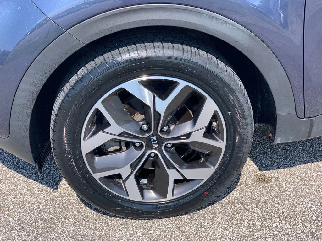 Used 2021 Blue Kia EX image 31