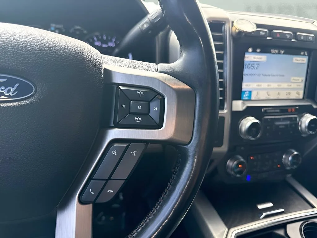 Used 2018  Ford XL image 17