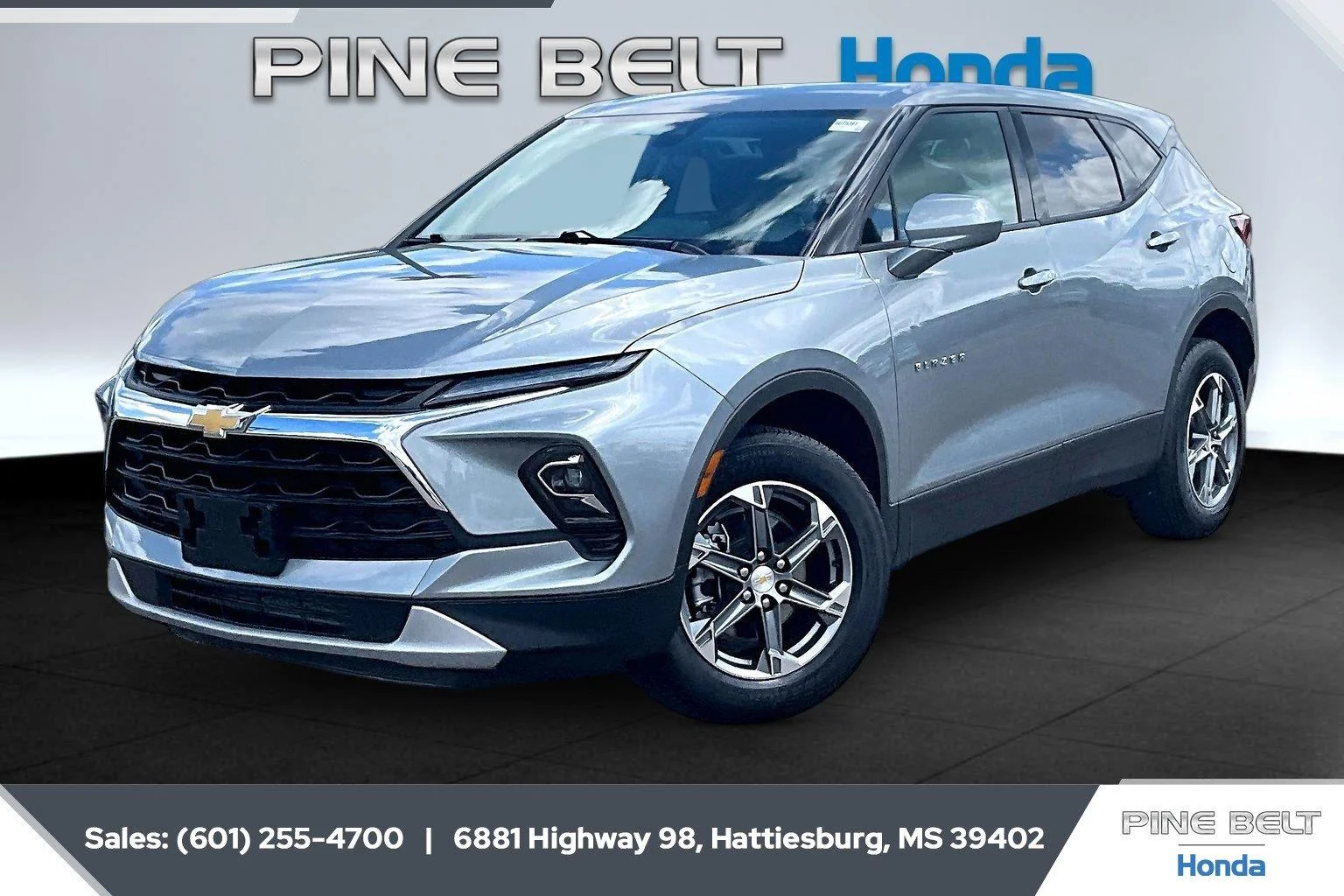 Used 2026 Sterling Gray Metallic Chevrolet LT image 10