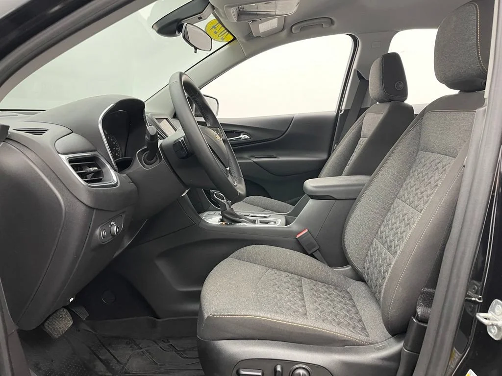Used 2024 Mosaic Black Metallic Chevrolet LT image 17