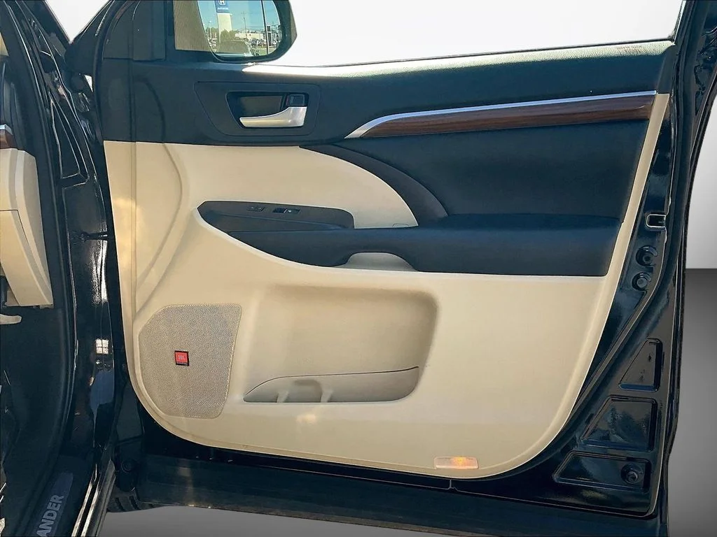 Used 2018 Black Toyota Limited image 29
