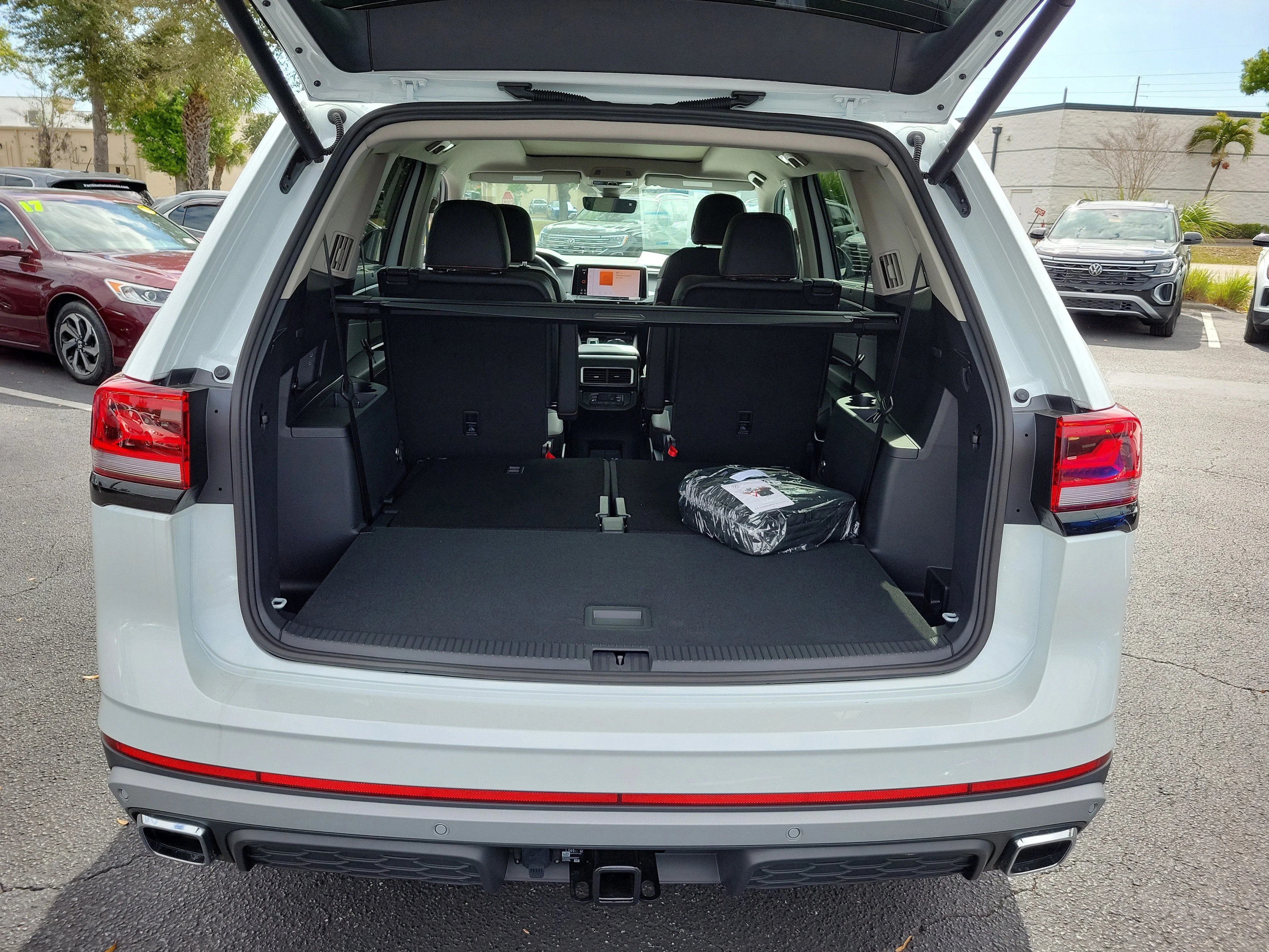 New 2026 White Volkswagen 2.0T Peak Edition image 14