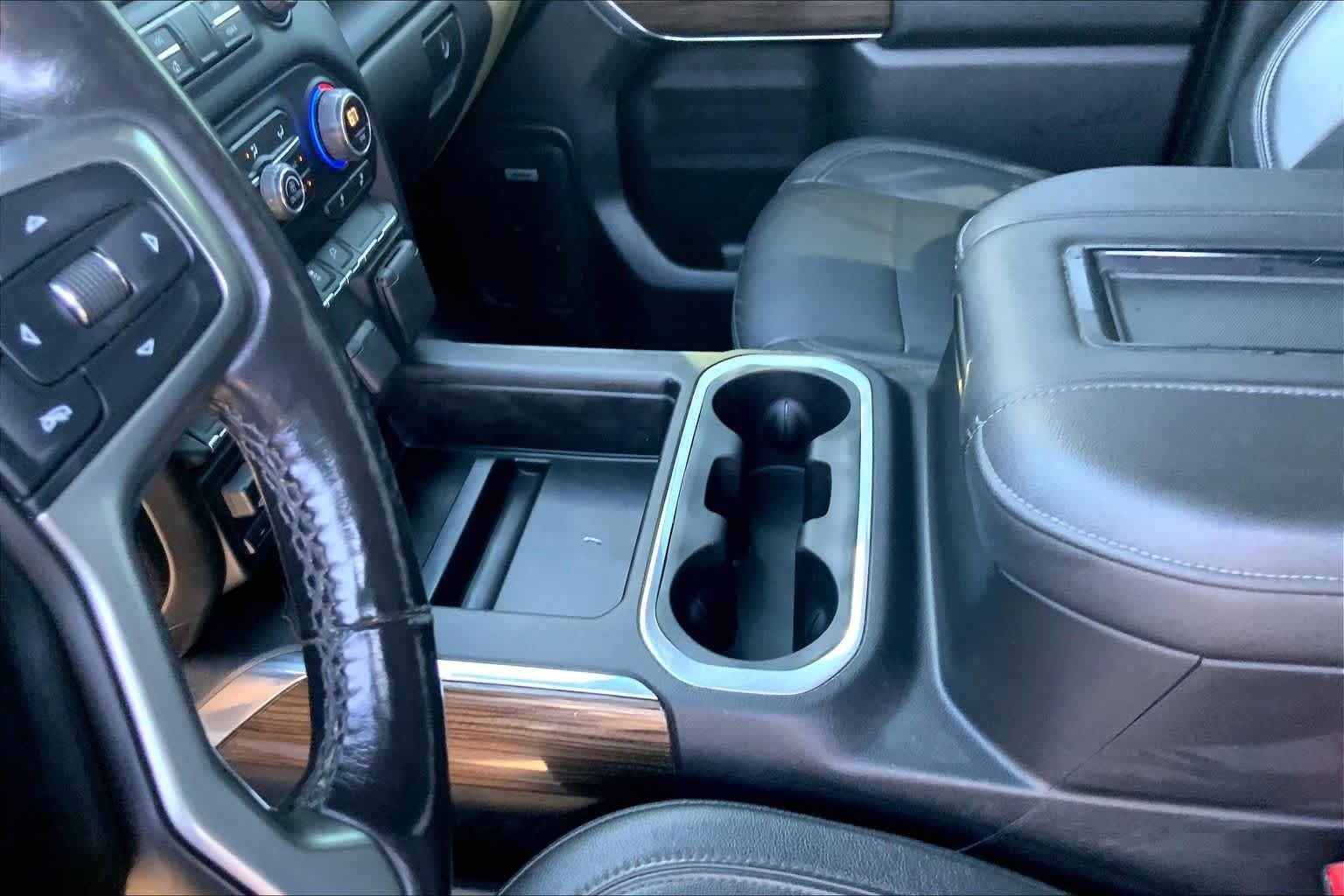 Used 2019 Summit White Chevrolet RST image 17